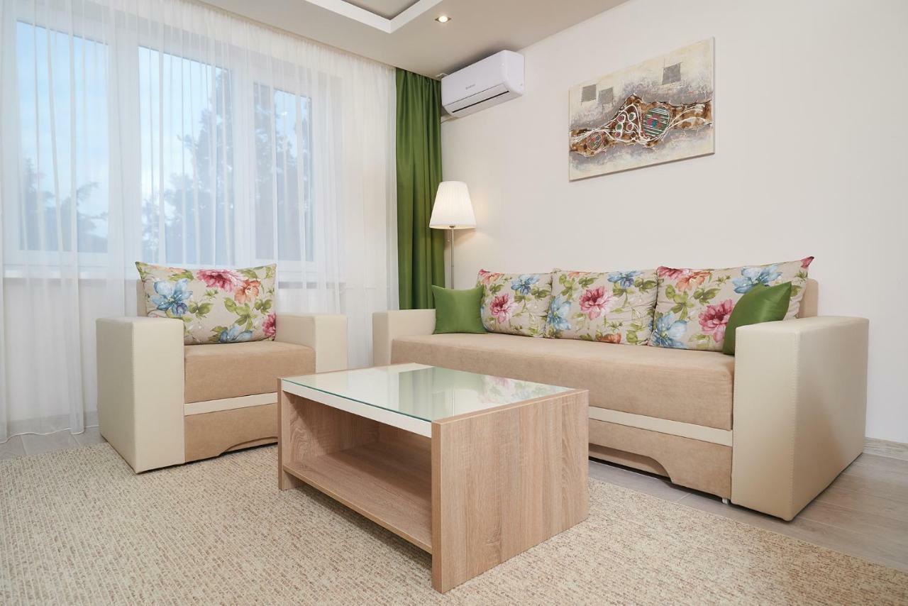 Exotic Rami'S Apartments Тімішоара Екстер'єр фото