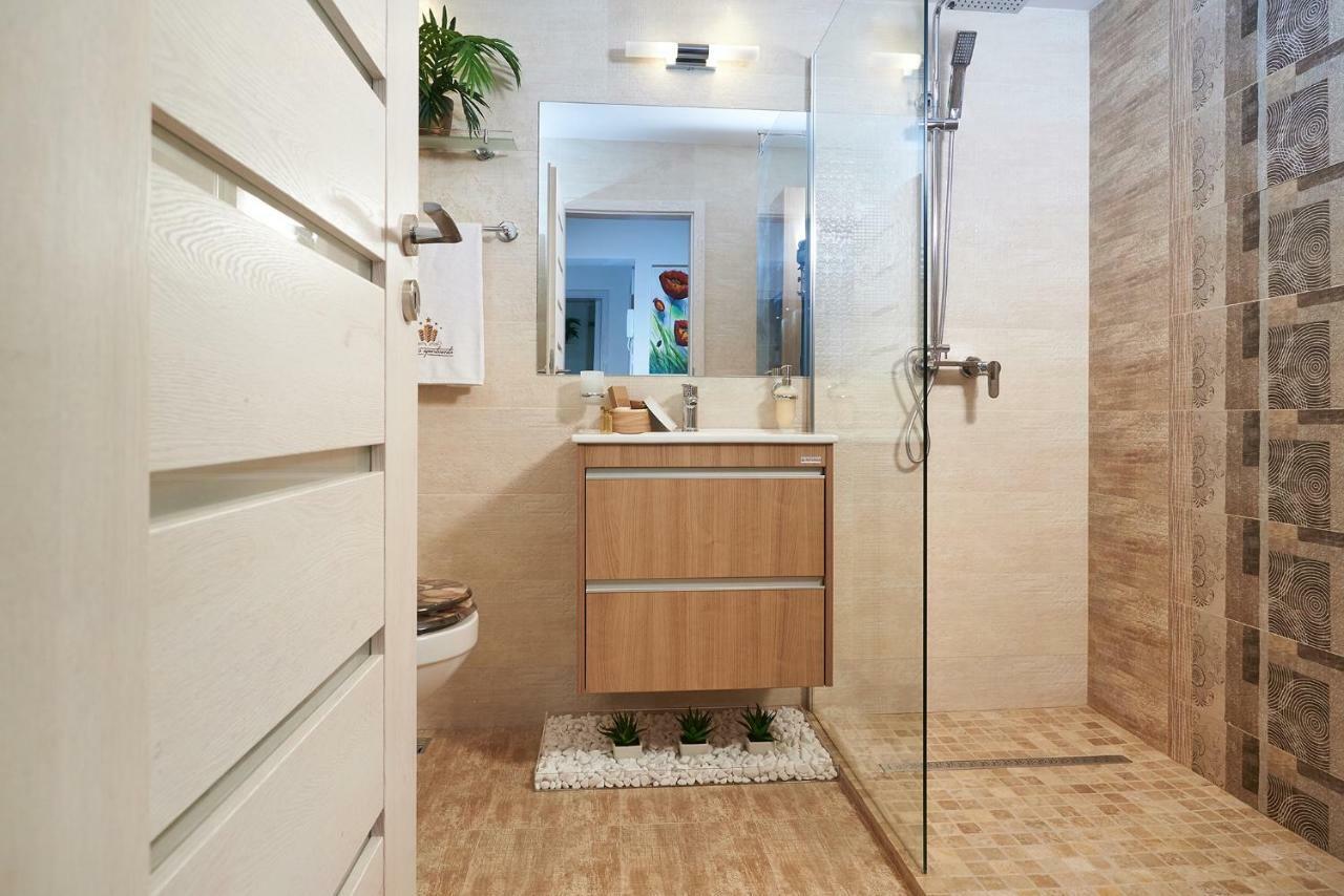 Exotic Rami'S Apartments Тімішоара Екстер'єр фото